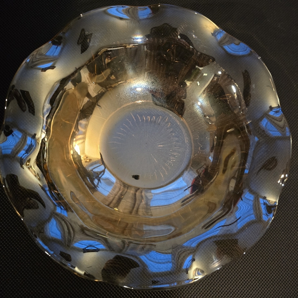 Vintage Depression Glass Jeannette Iris Herringbone Iridescent 12 Serving Bowl - Picture 3 of 9